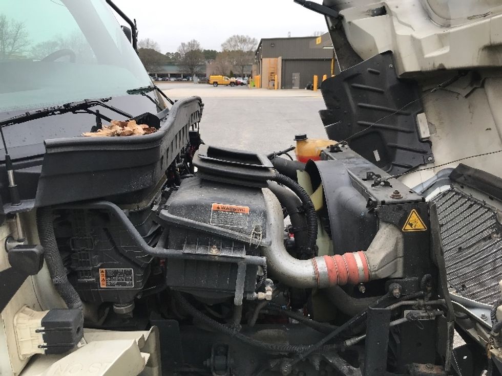 Medium Duty Box Truck-Light and Medium Duty Trucks-International-2021-MV607-Chesapeake-VA-192,806\n\t\tmiles-$ 58,500 - Image 23