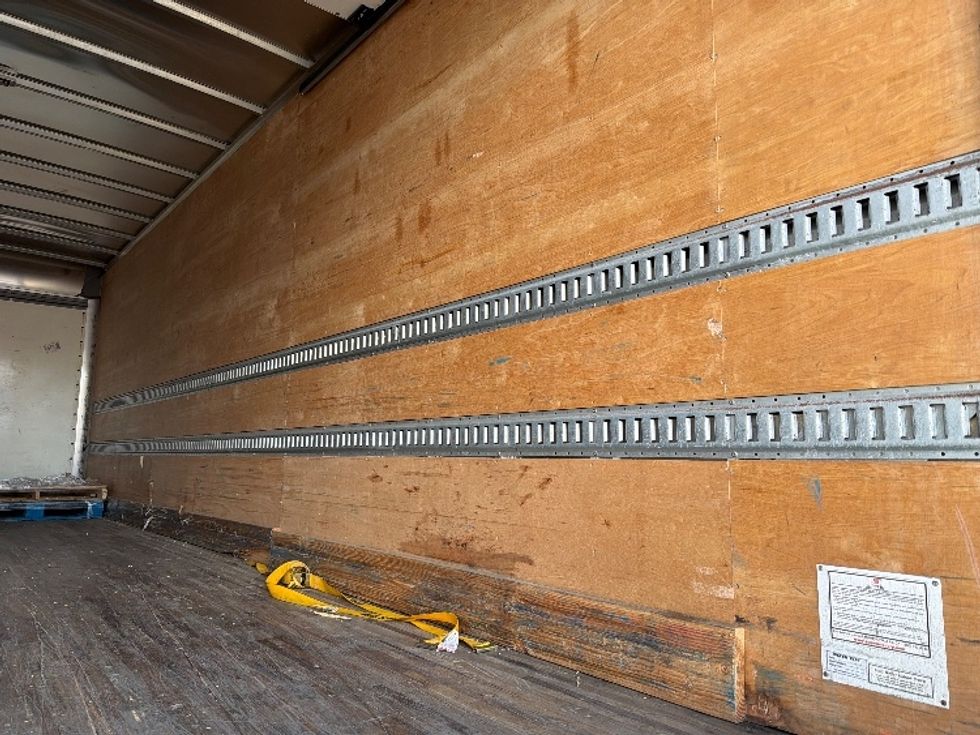 Medium Duty Box Truck-Light and Medium Duty Trucks-International-2021-MV607-Chicopee-MA-139,814\n\t\tmiles-$ 45,750 - Image 11