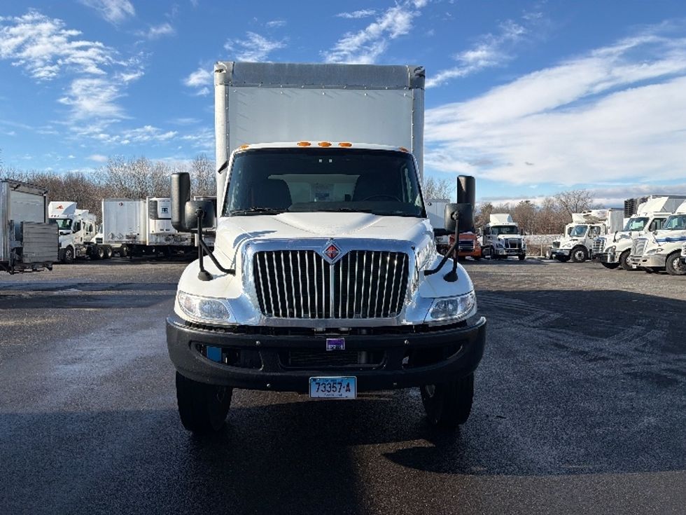 Medium Duty Box Truck-Light and Medium Duty Trucks-International-2021-MV607-Chicopee-MA-139,814\n\t\tmiles-$ 45,750 - Image 2