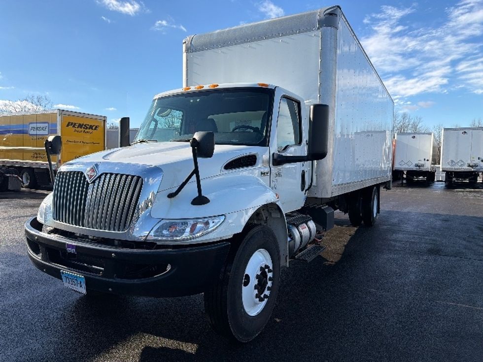 Medium Duty Box Truck-Light and Medium Duty Trucks-International-2021-MV607-Chicopee-MA-139,814\n\t\tmiles-$ 45,750 - Image 3