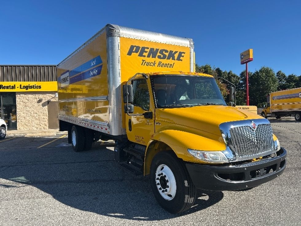 Medium Duty Box Truck-Light and Medium Duty Trucks-International-2021-MV607-Chicopee-MA-185,076\n\t\tmiles-$ 35,250 - Image 1