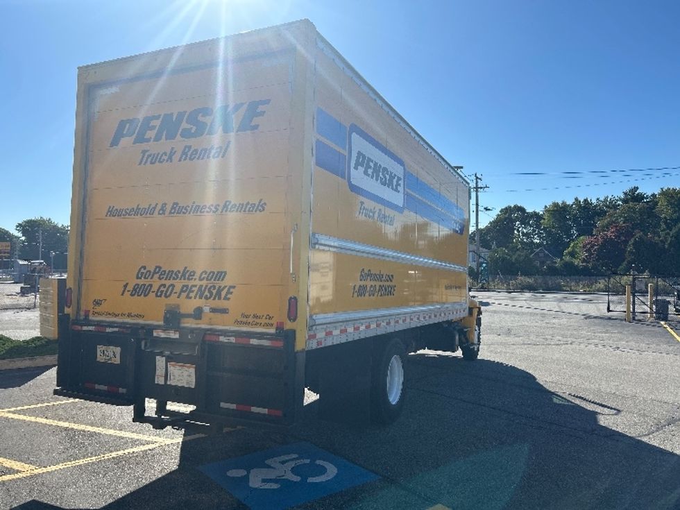 Medium Duty Box Truck-Light and Medium Duty Trucks-International-2021-MV607-Chicopee-MA-185,076\n\t\tmiles-$ 35,250 - Image 13