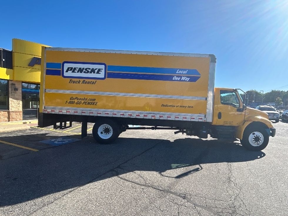 Medium Duty Box Truck-Light and Medium Duty Trucks-International-2021-MV607-Chicopee-MA-185,076\n\t\tmiles-$ 35,250 - Image 15