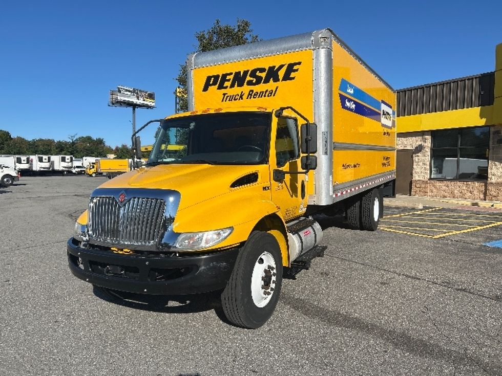 Medium Duty Box Truck-Light and Medium Duty Trucks-International-2021-MV607-Chicopee-MA-185,076\n\t\tmiles-$ 35,250 - Image 3