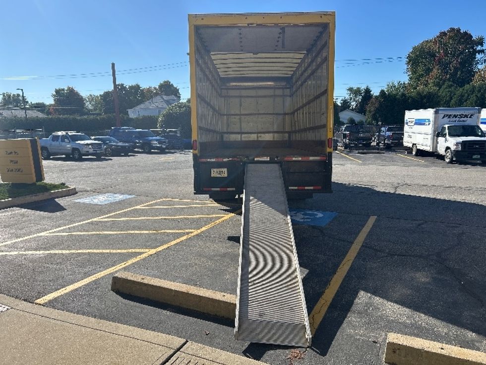 Medium Duty Box Truck-Light and Medium Duty Trucks-International-2021-MV607-Chicopee-MA-185,076\n\t\tmiles-$ 35,250 - Image 9
