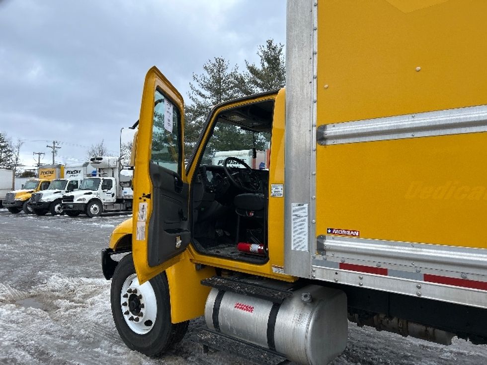 Medium Duty Box Truck-Light and Medium Duty Trucks-International-2021-MV607-Chicopee-MA-190,298\n\t\tmiles-$ 38,750 - Image 16