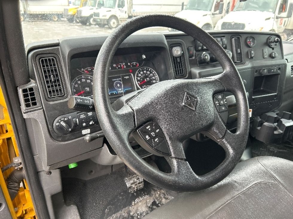 Medium Duty Box Truck-Light and Medium Duty Trucks-International-2021-MV607-Chicopee-MA-190,298\n\t\tmiles-$ 38,750 - Image 18