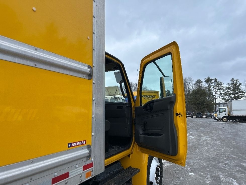 Medium Duty Box Truck-Light and Medium Duty Trucks-International-2021-MV607-Chicopee-MA-190,298\n\t\tmiles-$ 38,750 - Image 20
