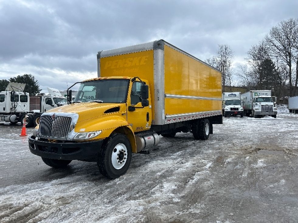 Medium Duty Box Truck-Light and Medium Duty Trucks-International-2021-MV607-Chicopee-MA-190,298\n\t\tmiles-$ 38,750 - Image 3