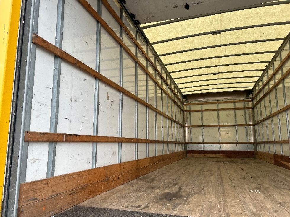Medium Duty Box Truck-Light and Medium Duty Trucks-International-2021-MV607-Chicopee-MA-212,472\n\t\tmiles-$ 36,000 - Image 11