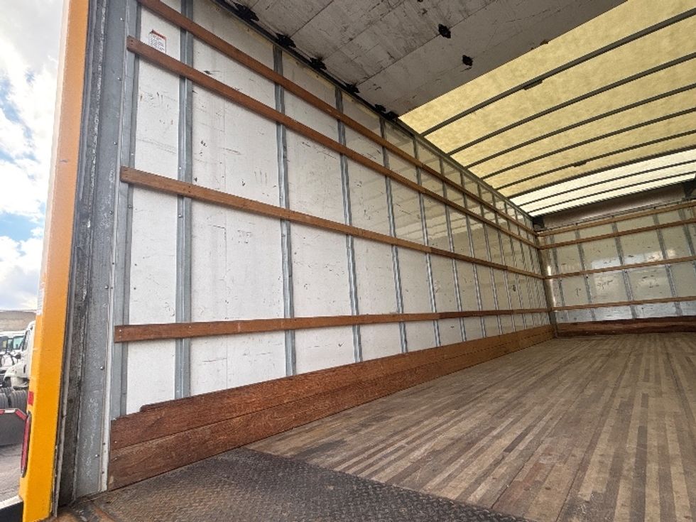Medium Duty Box Truck-Light and Medium Duty Trucks-International-2021-MV607-Chicopee-MA-218,703\n\t\tmiles-$ 34,250 - Image 11