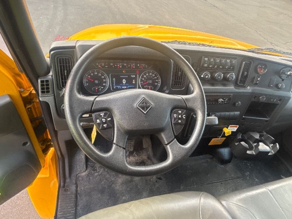 Medium Duty Box Truck-Light and Medium Duty Trucks-International-2021-MV607-Chicopee-MA-218,703\n\t\tmiles-$ 34,250 - Image 18