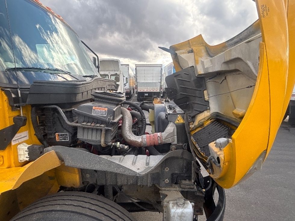 Medium Duty Box Truck-Light and Medium Duty Trucks-International-2021-MV607-Chicopee-MA-218,703\n\t\tmiles-$ 34,250 - Image 23