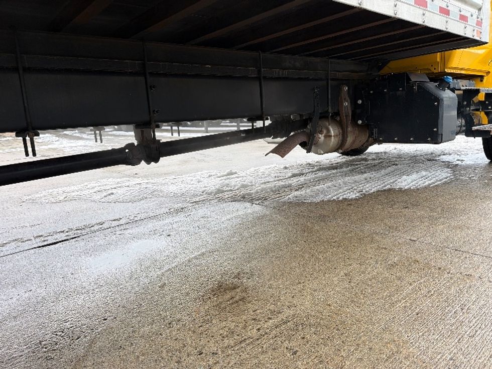 Medium Duty Box Truck-Light and Medium Duty Trucks-International-2021-MV607-Chicopee-MA-233,550\n\t\tmiles-$ 33,250 - Image 14