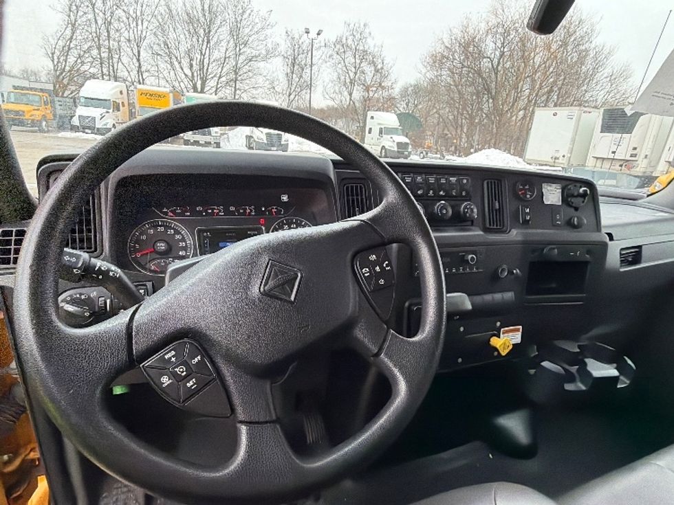 Medium Duty Box Truck-Light and Medium Duty Trucks-International-2021-MV607-Chicopee-MA-233,550\n\t\tmiles-$ 33,250 - Image 18