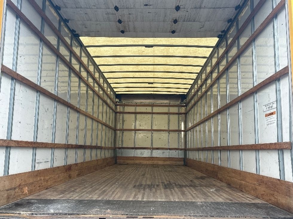 Medium Duty Box Truck-Light and Medium Duty Trucks-International-2021-MV607-Cincinnati-OH-211,323\n\t\tmiles-$ 40,750 - Image 10