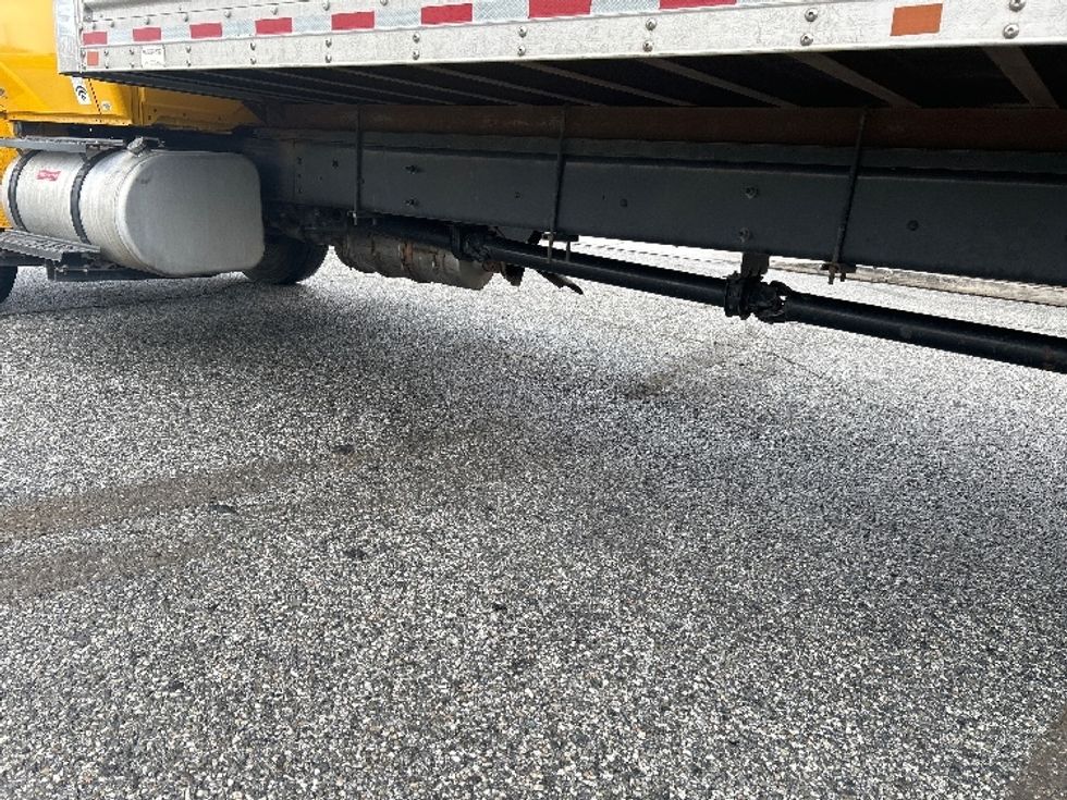 Medium Duty Box Truck-Light and Medium Duty Trucks-International-2021-MV607-Cincinnati-OH-211,323\n\t\tmiles-$ 40,750 - Image 5