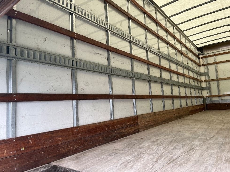Medium Duty Box Truck-Light and Medium Duty Trucks-International-2021-MV607-Cincinnati-OH-268,854\n\t\tmiles-$ 36,750 - Image 11
