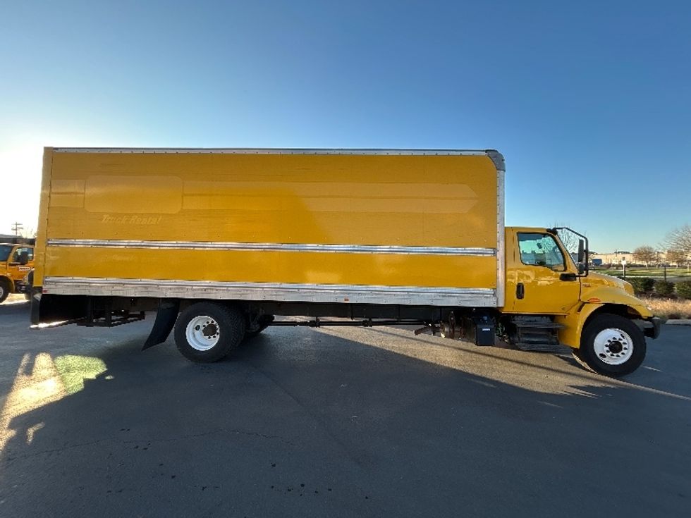 Medium Duty Box Truck-Light and Medium Duty Trucks-International-2021-MV607-Clackamas-OR-149,603\n\t\tmiles-$ 49,500 - Image 15