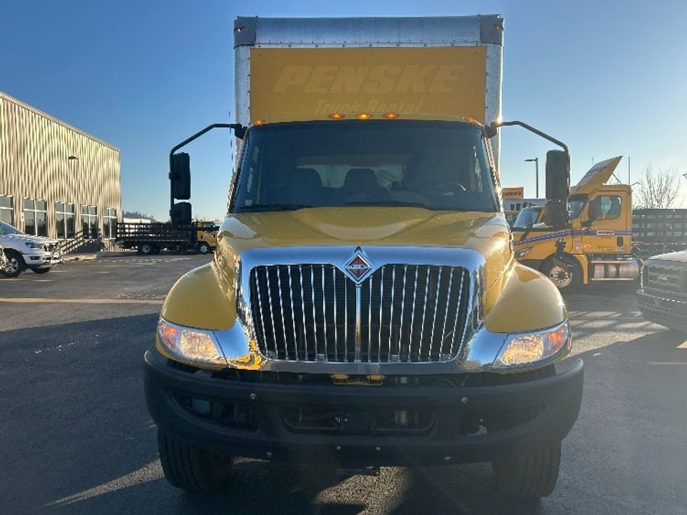 Medium Duty Box Truck-Light and Medium Duty Trucks-International-2021-MV607-Clackamas-OR-149,603\n\t\tmiles-$ 49,500 - Image 2