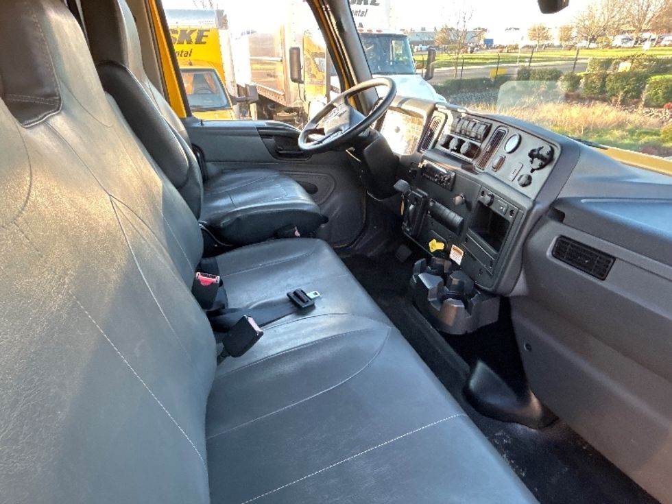Medium Duty Box Truck-Light and Medium Duty Trucks-International-2021-MV607-Clackamas-OR-149,603\n\t\tmiles-$ 49,500 - Image 22