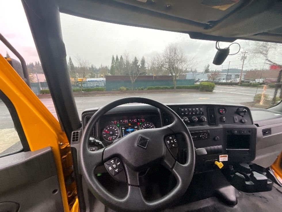 Medium Duty Box Truck-Light and Medium Duty Trucks-International-2021-MV607-Clackamas-OR-189,817\n\t\tmiles-$ 43,750 - Image 16