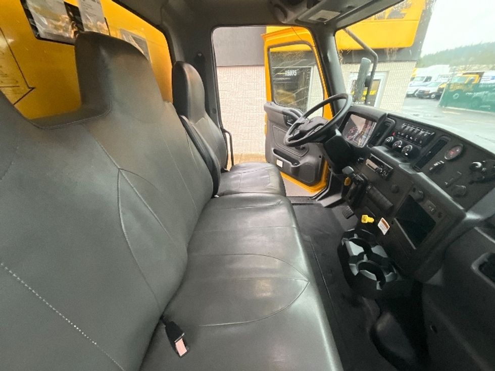 Medium Duty Box Truck-Light and Medium Duty Trucks-International-2021-MV607-Clackamas-OR-189,817\n\t\tmiles-$ 43,750 - Image 20