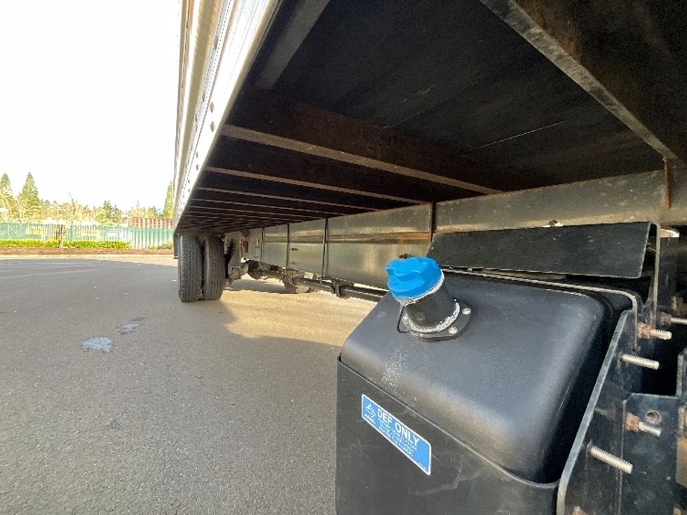 Medium Duty Box Truck-Light and Medium Duty Trucks-International-2021-MV607-Clackamas-OR-196,998\n\t\tmiles-$ 42,750 - Image 12