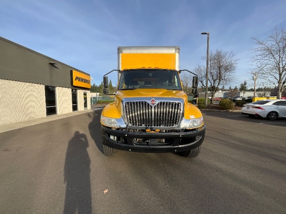 Medium Duty Box Truck-Light and Medium Duty Trucks-International-2021-MV607-Clackamas-OR-196,998\n\t\tmiles-$ 42,750 - Image 2