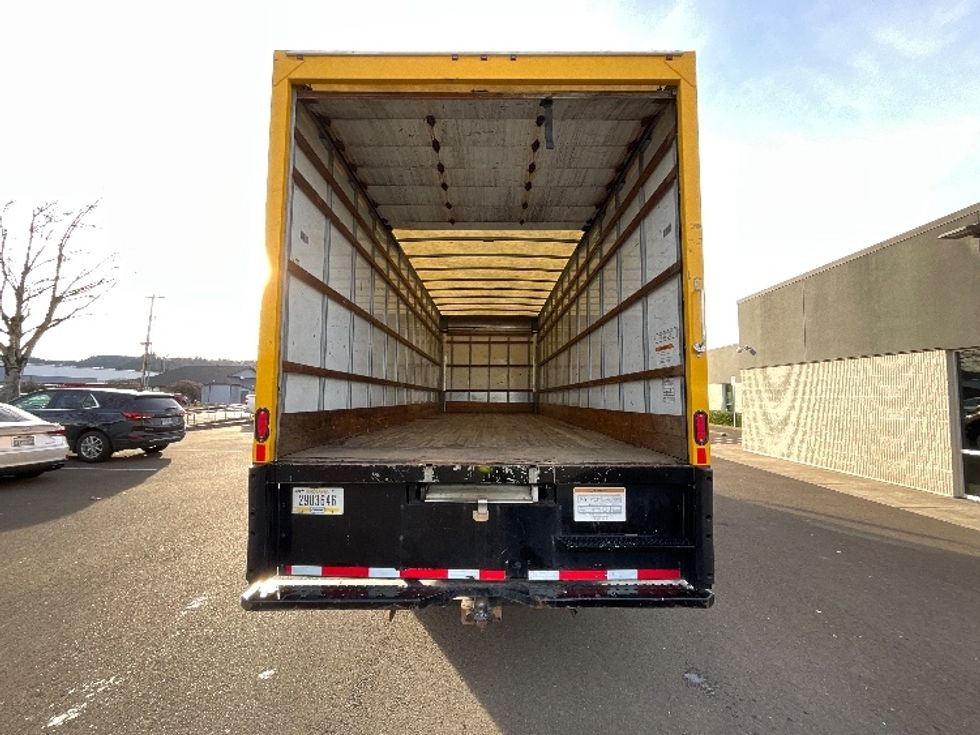 Medium Duty Box Truck-Light and Medium Duty Trucks-International-2021-MV607-Clackamas-OR-196,998\n\t\tmiles-$ 42,750 - Image 8