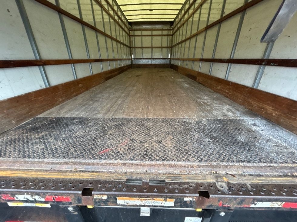 Medium Duty Box Truck-Light and Medium Duty Trucks-International-2021-MV607-Clackamas-OR-206,342\n\t\tmiles-$ 41,250 - Image 10