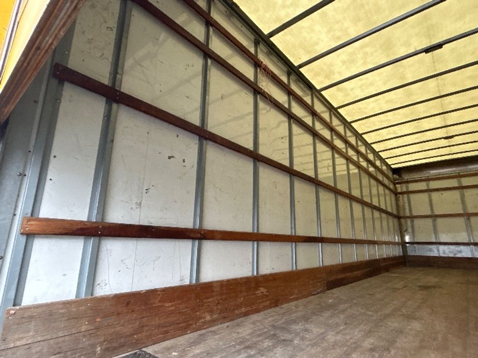 Medium Duty Box Truck-Light and Medium Duty Trucks-International-2021-MV607-Clackamas-OR-206,342\n\t\tmiles-$ 41,250 - Image 11