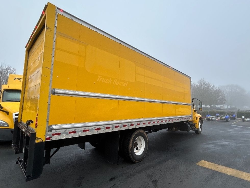 Medium Duty Box Truck-Light and Medium Duty Trucks-International-2021-MV607-Clackamas-OR-206,342\n\t\tmiles-$ 41,250 - Image 13