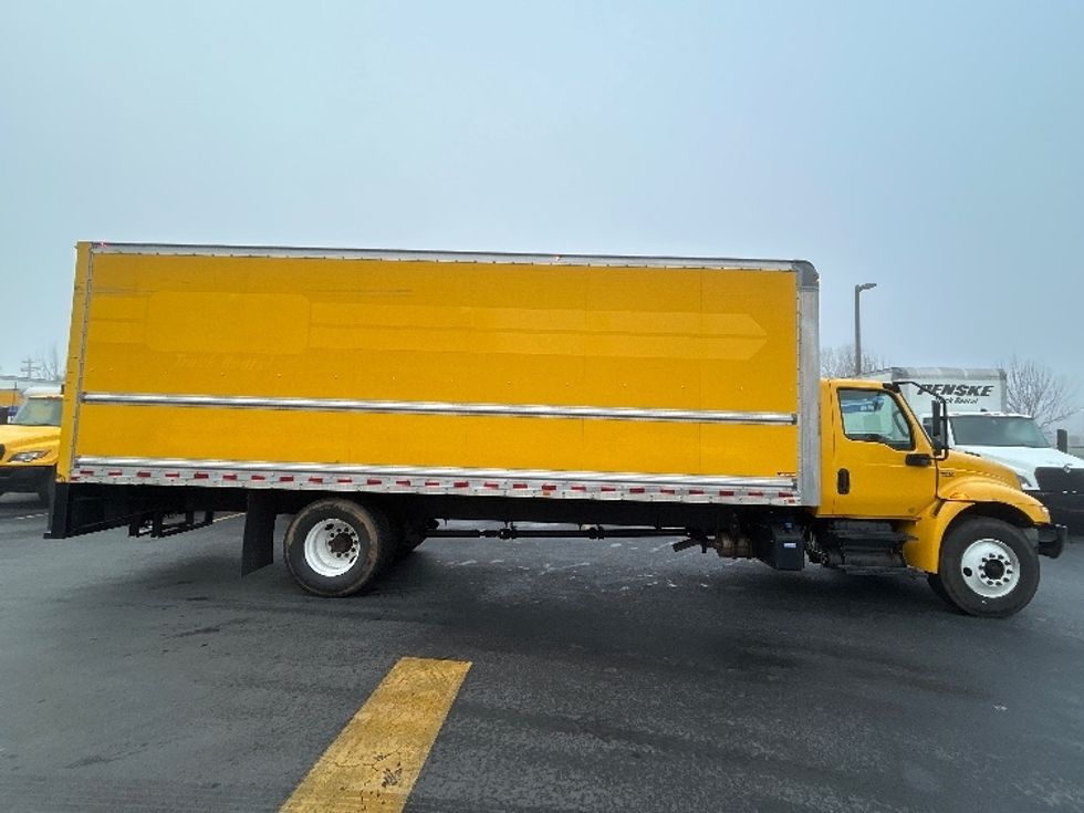 Medium Duty Box Truck-Light and Medium Duty Trucks-International-2021-MV607-Clackamas-OR-206,342\n\t\tmiles-$ 41,250 - Image 15
