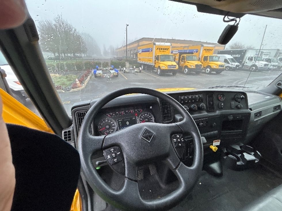 Medium Duty Box Truck-Light and Medium Duty Trucks-International-2021-MV607-Clackamas-OR-206,342\n\t\tmiles-$ 41,250 - Image 18