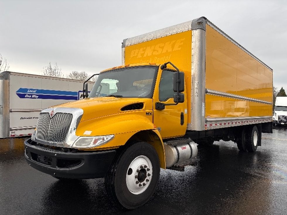 Medium Duty Box Truck-Light and Medium Duty Trucks-International-2021-MV607-Clackamas-OR-218,169\n\t\tmiles-$ 39,750 - Image 3