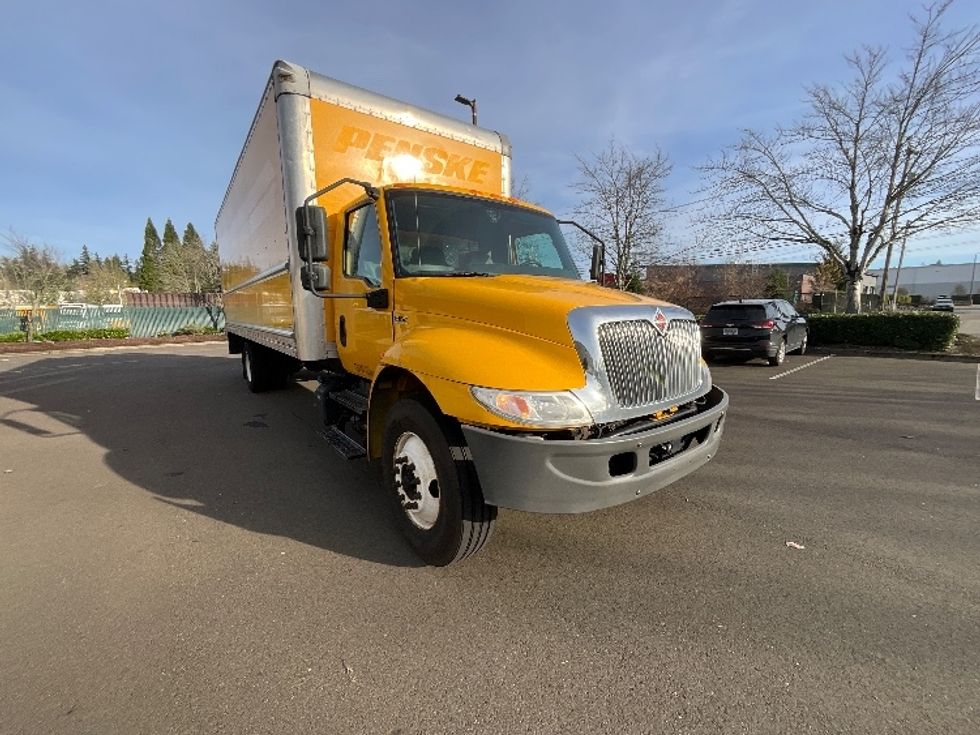 Medium Duty Box Truck-Light and Medium Duty Trucks-International-2021-MV607-Clackamas-OR-243,011\n\t\tmiles-$ 34,250 - Image 1