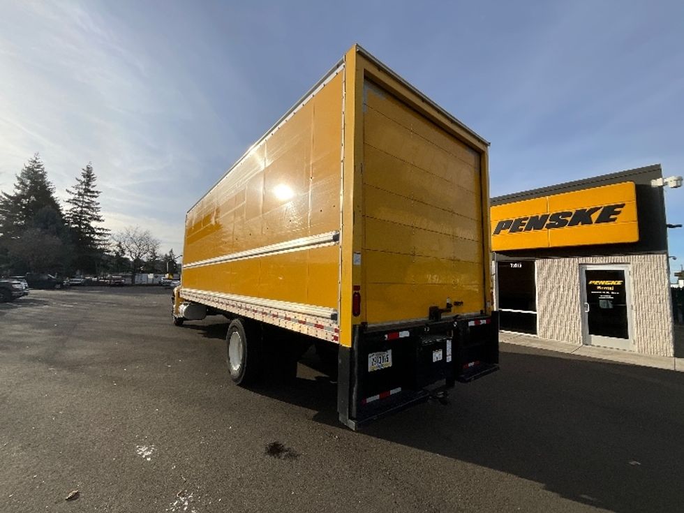 Medium Duty Box Truck-Light and Medium Duty Trucks-International-2021-MV607-Clackamas-OR-243,011\n\t\tmiles-$ 34,250 - Image 6
