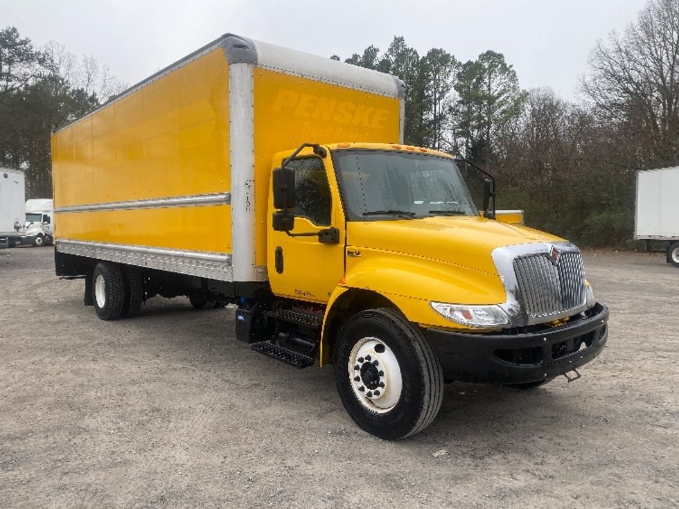 Medium Duty Box Truck-Light and Medium Duty Trucks-International-2021-MV607-Cleveland-TN-178,808\n\t\tmiles-$ 48,500 - Image 1