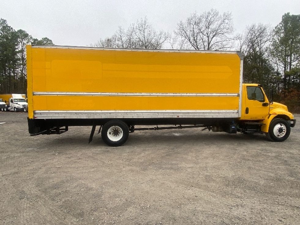 Medium Duty Box Truck-Light and Medium Duty Trucks-International-2021-MV607-Cleveland-TN-178,808\n\t\tmiles-$ 48,500 - Image 15
