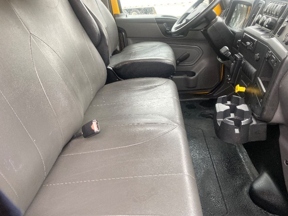 Medium Duty Box Truck-Light and Medium Duty Trucks-International-2021-MV607-Cleveland-TN-178,808\n\t\tmiles-$ 48,500 - Image 22