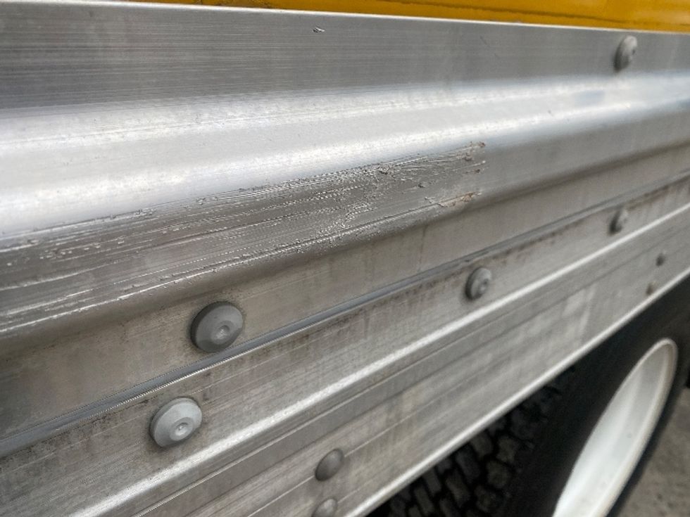 Medium Duty Box Truck-Light and Medium Duty Trucks-International-2021-MV607-Cleveland-TN-178,808\n\t\tmiles-$ 48,500 - Image 27