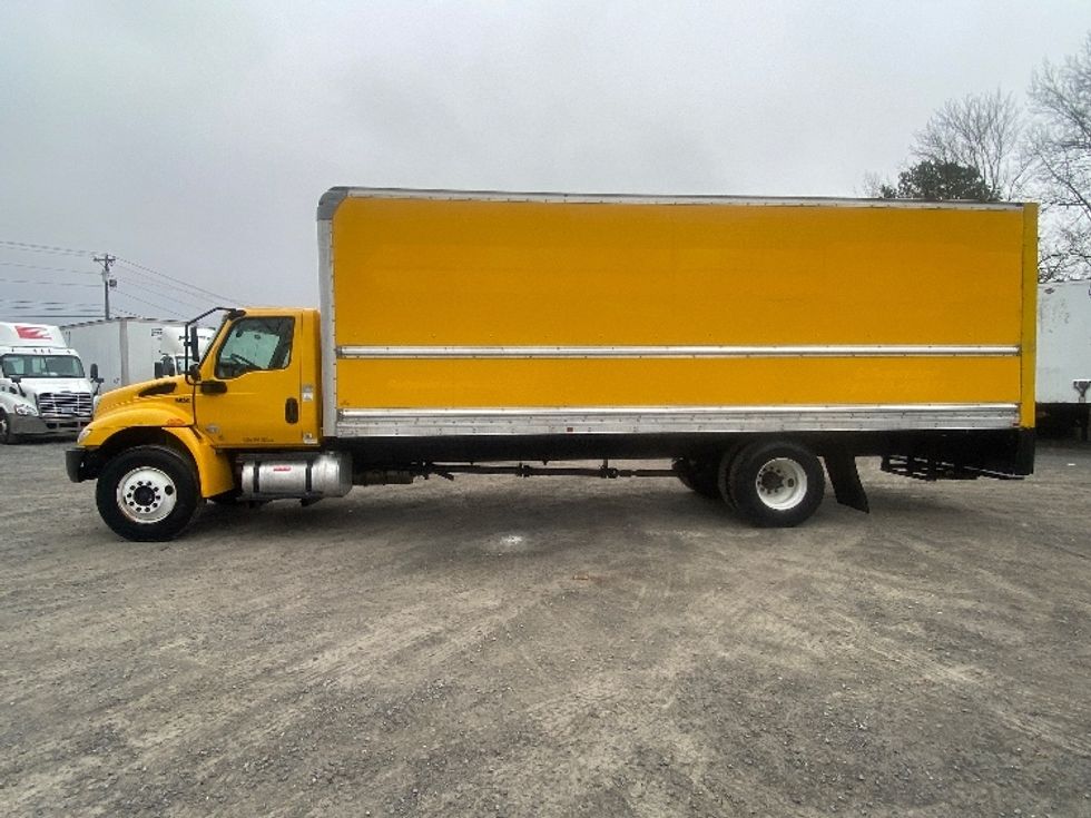 Medium Duty Box Truck-Light and Medium Duty Trucks-International-2021-MV607-Cleveland-TN-178,808\n\t\tmiles-$ 48,500 - Image 4