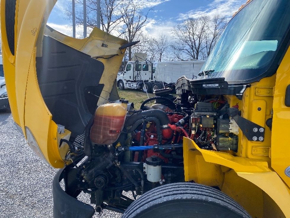 Medium Duty Box Truck-Light and Medium Duty Trucks-International-2021-MV607-Cleveland-TN-218,710\n\t\tmiles-$ 42,250 - Image 24