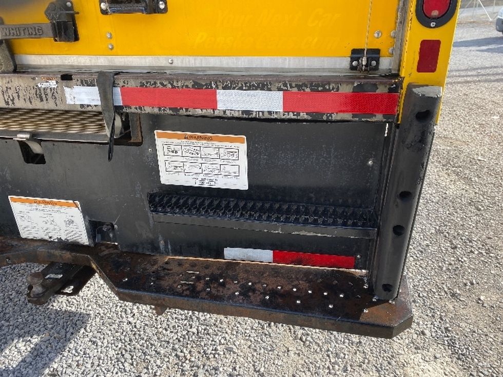 Medium Duty Box Truck-Light and Medium Duty Trucks-International-2021-MV607-Cleveland-TN-218,710\n\t\tmiles-$ 42,250 - Image 25