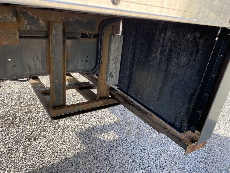 Medium Duty Box Truck-Light and Medium Duty Trucks-International-2021-MV607-Cleveland-TN-218,710\n\t\tmiles-$ 42,250 - Image 26