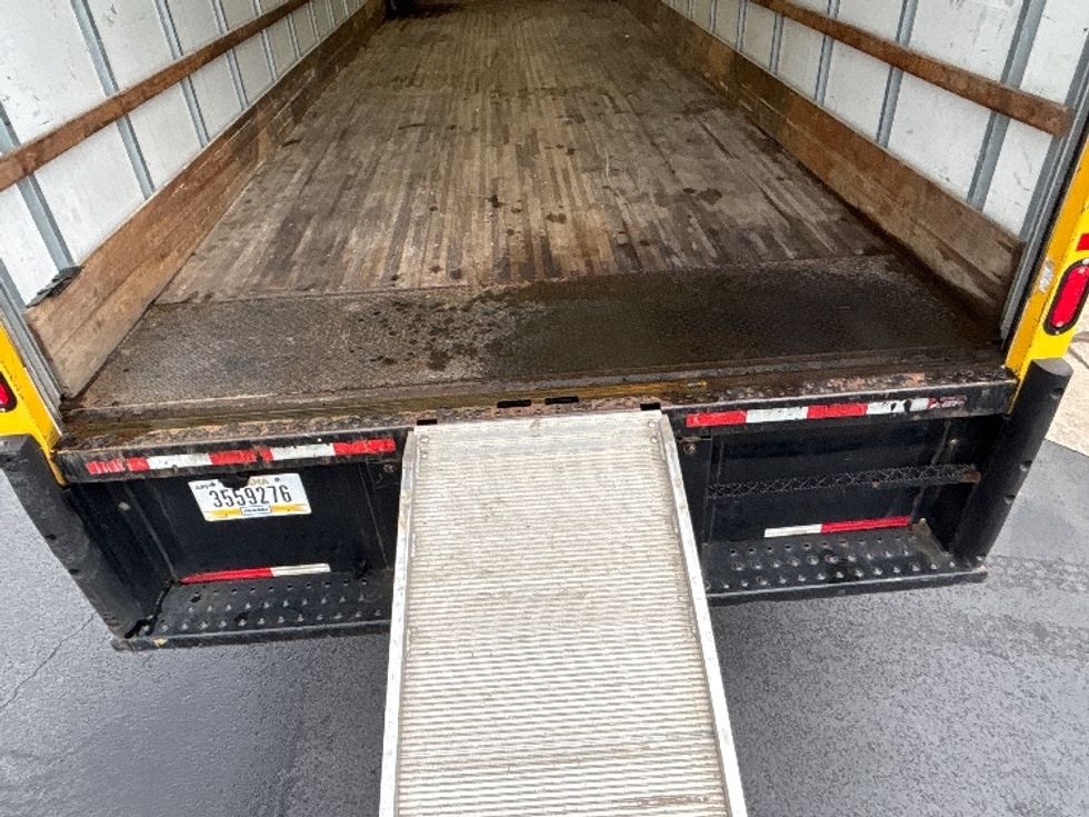 Medium Duty Box Truck-Light and Medium Duty Trucks-International-2021-MV607-Coburg-OR-184,543\n\t\tmiles-$ 44,500 - Image 10