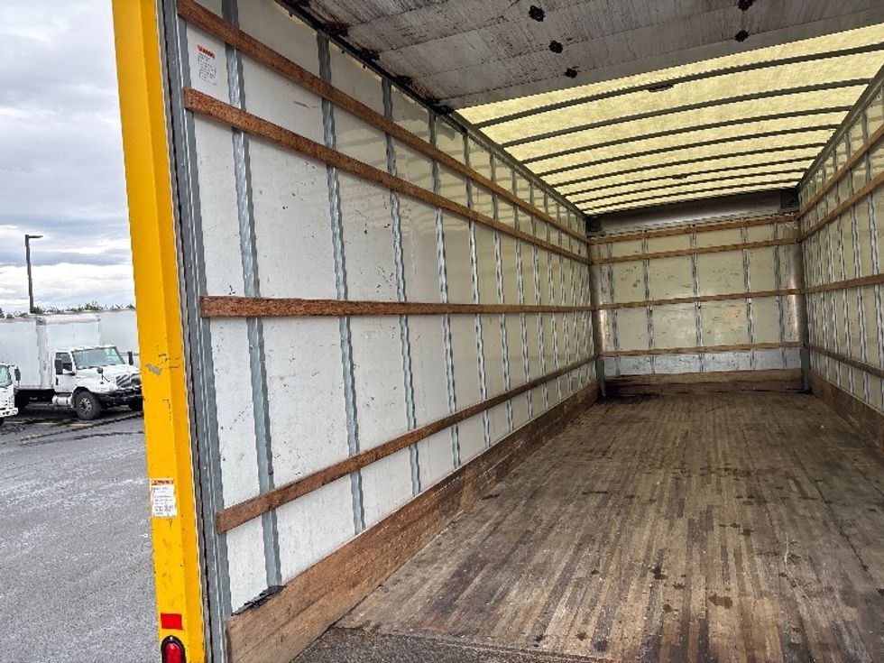 Medium Duty Box Truck-Light and Medium Duty Trucks-International-2021-MV607-Coburg-OR-184,543\n\t\tmiles-$ 44,500 - Image 11