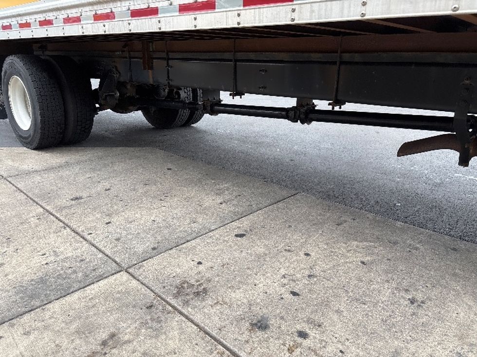 Medium Duty Box Truck-Light and Medium Duty Trucks-International-2021-MV607-Coburg-OR-184,543\n\t\tmiles-$ 44,500 - Image 14