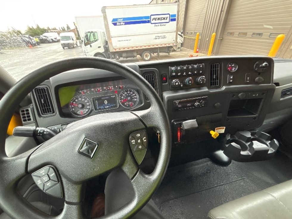 Medium Duty Box Truck-Light and Medium Duty Trucks-International-2021-MV607-Coburg-OR-184,543\n\t\tmiles-$ 44,500 - Image 18